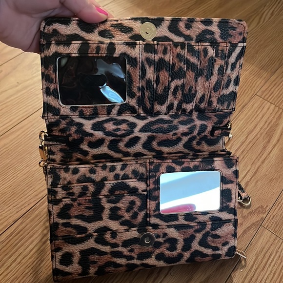 Never used Steve Madden crossbody bag - Picture 4 of 6